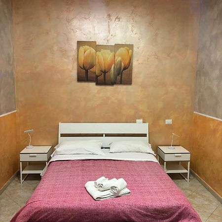 Отель San Gaetano Bed Неаполь Экстерьер фото