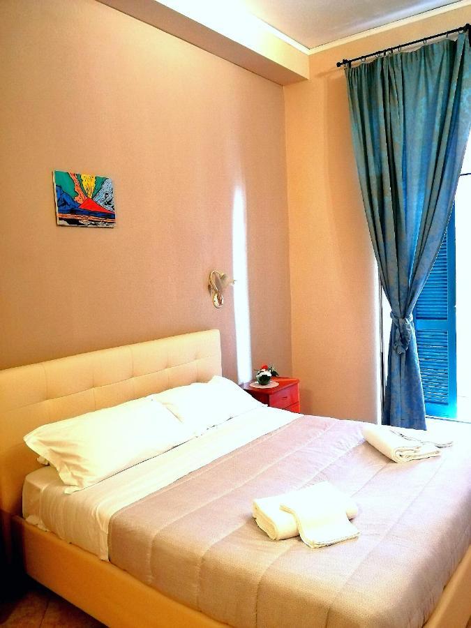 Отель San Gaetano Bed Неаполь Экстерьер фото