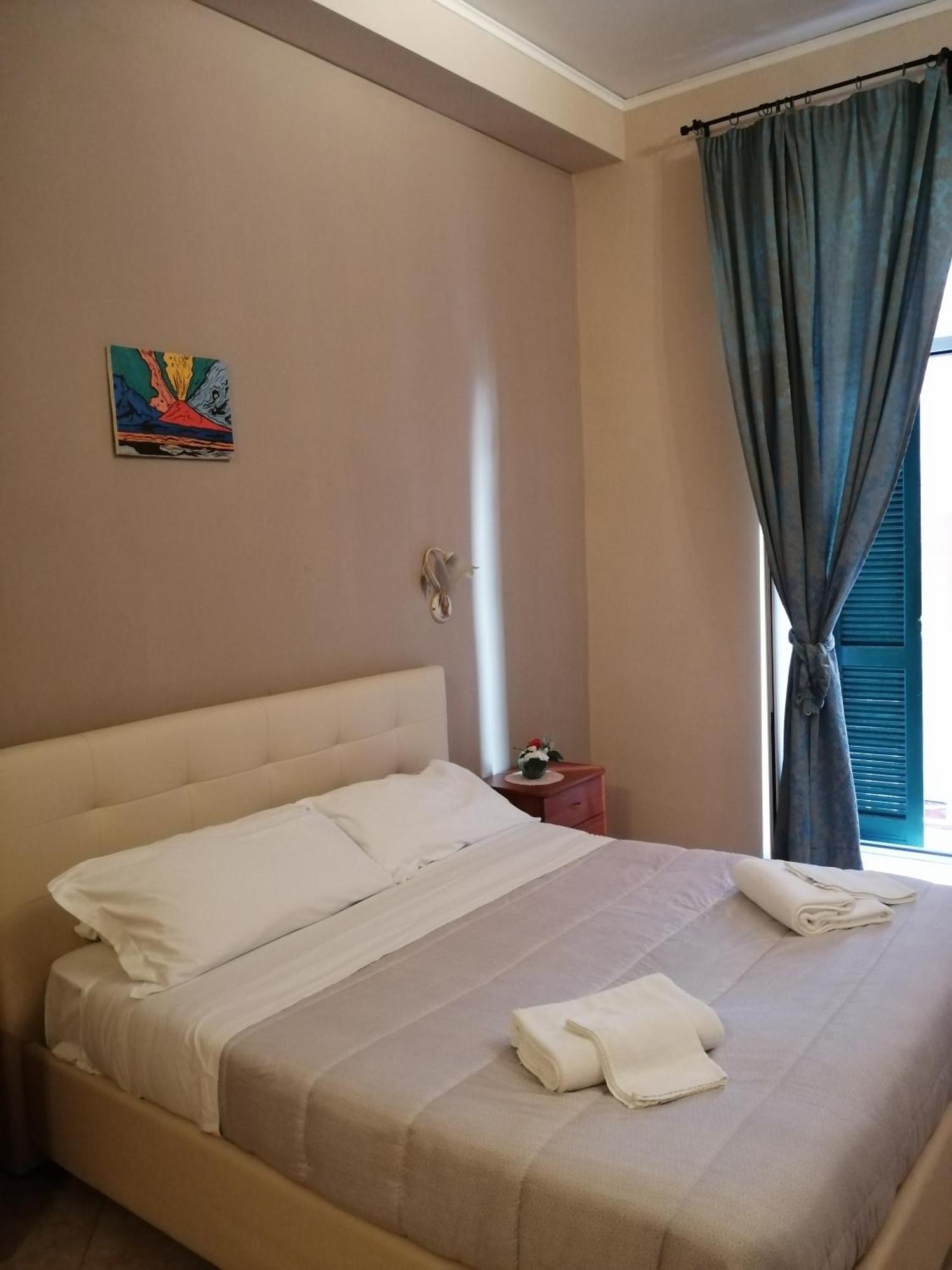 Отель San Gaetano Bed Неаполь Экстерьер фото